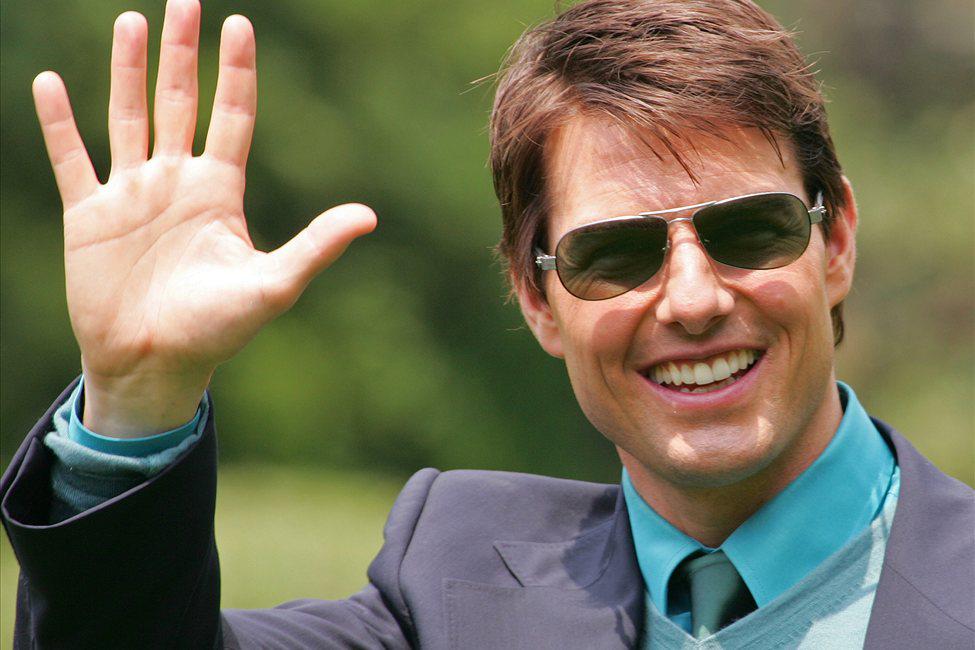 tom_cruise_right